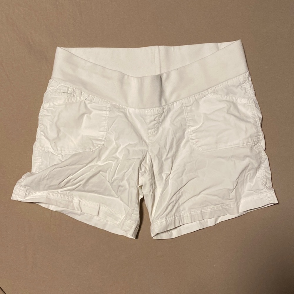 Thyme Maternity White Cargo Style Short Large